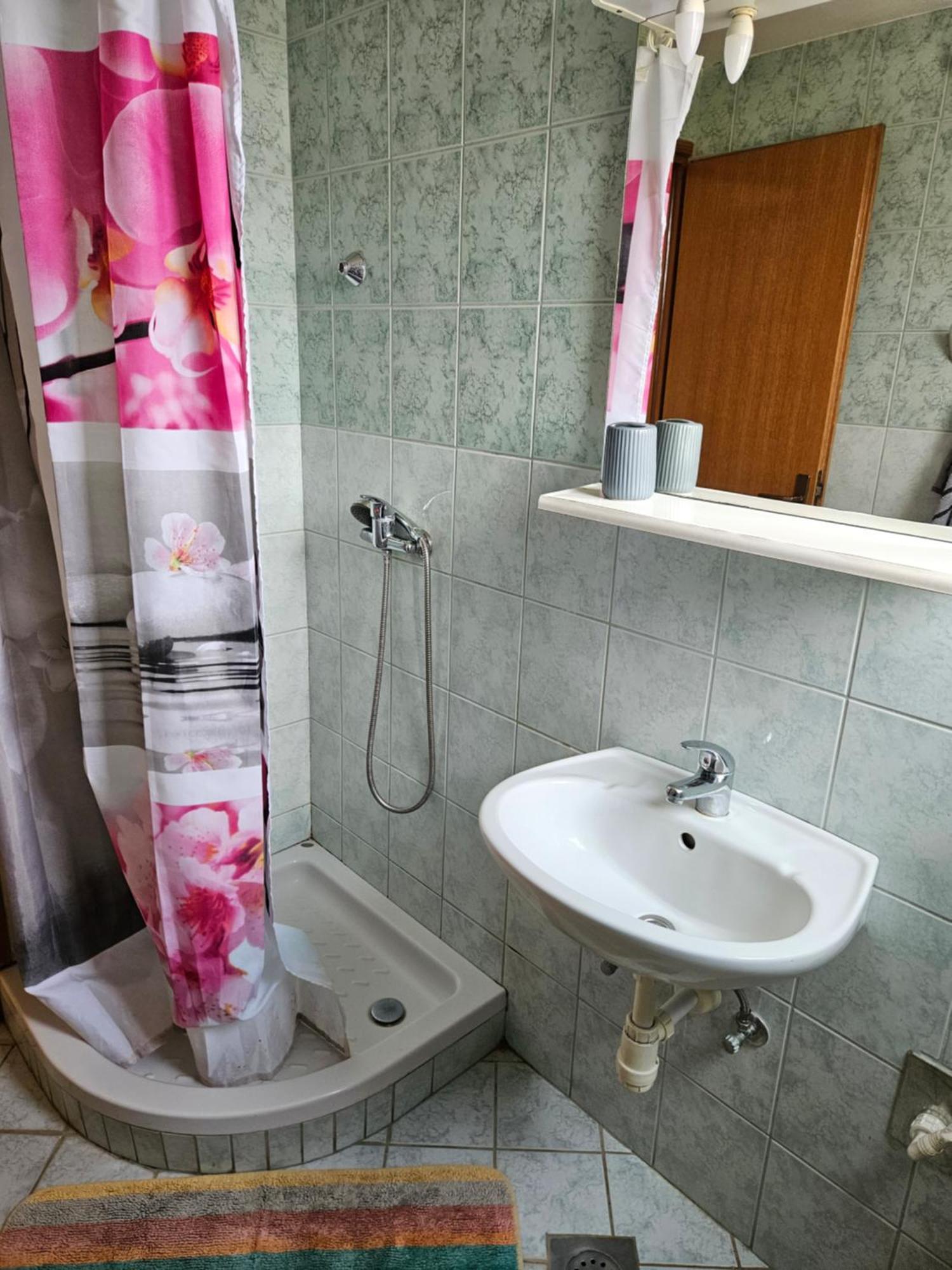 Apartmani Maria Preko Værelse billede